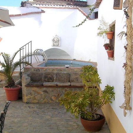 Casa Rural Los Gaitanes Valverde de Leganés Kültér fotó