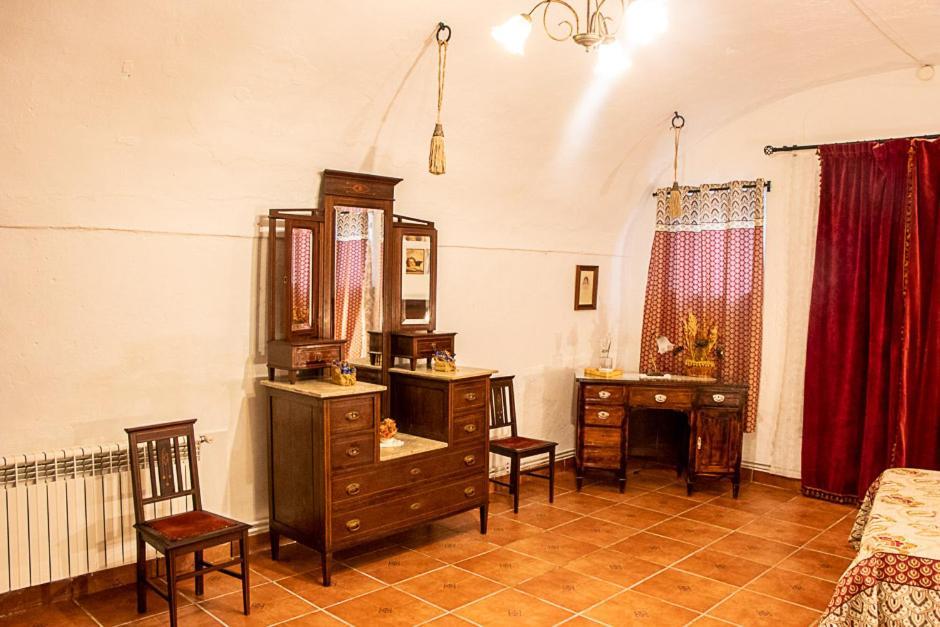 Casa Rural Los Gaitanes Valverde de Leganés Kültér fotó