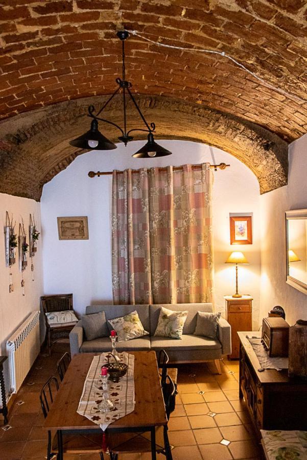 Casa Rural Los Gaitanes Valverde de Leganés Kültér fotó