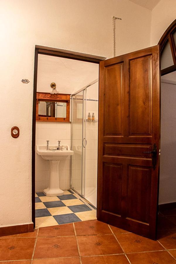 Casa Rural Los Gaitanes Valverde de Leganés Kültér fotó