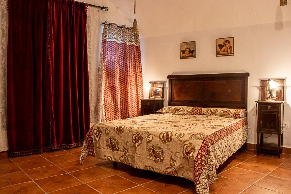 Casa Rural Los Gaitanes Valverde de Leganés Kültér fotó