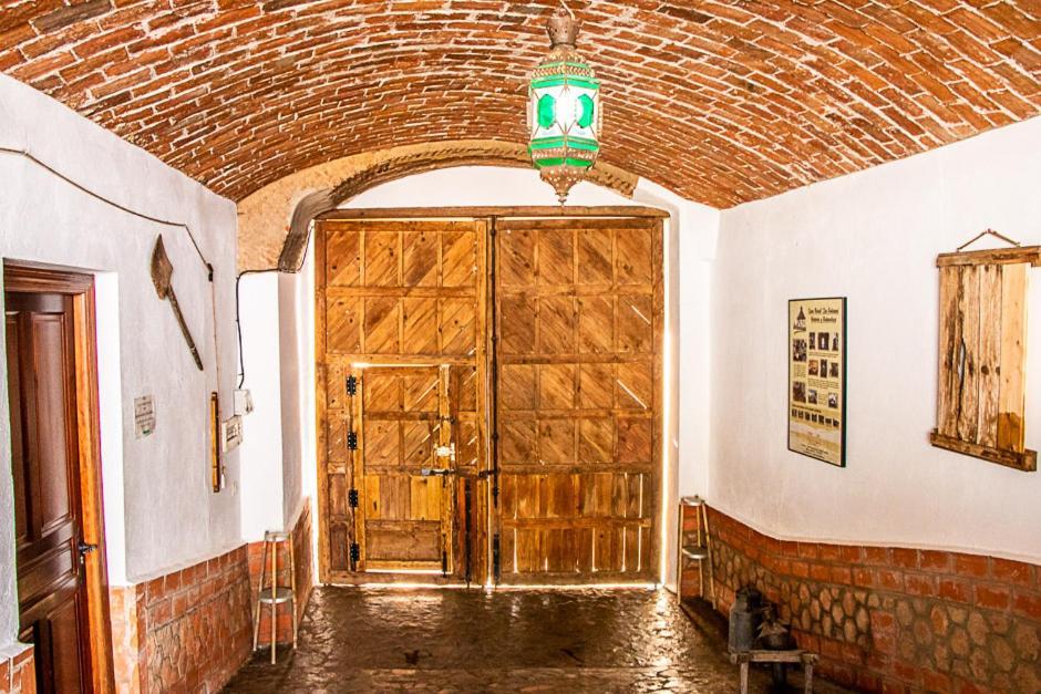 Casa Rural Los Gaitanes Valverde de Leganés Kültér fotó